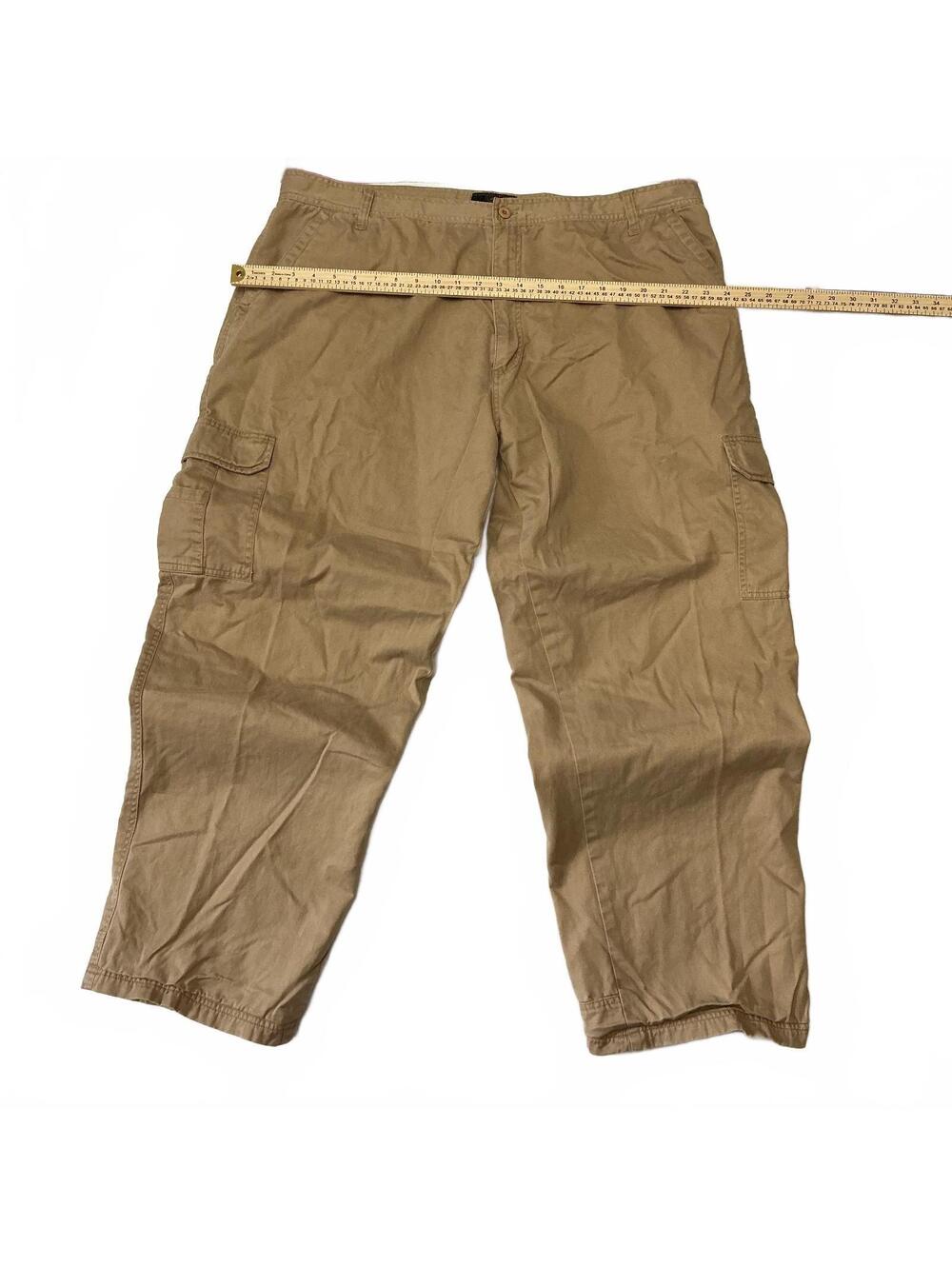 Men's Redhead Khaki Cargo Pants with Multiple Pockets and Button Closure size 40